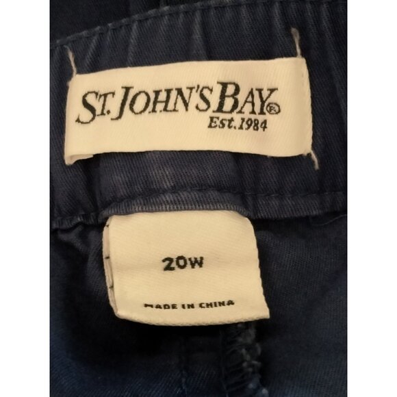 St. Johns Bay Plus Size 20W Blue Cargo Capri Pants With Roll Tab Hem - Picture 9 of 10
